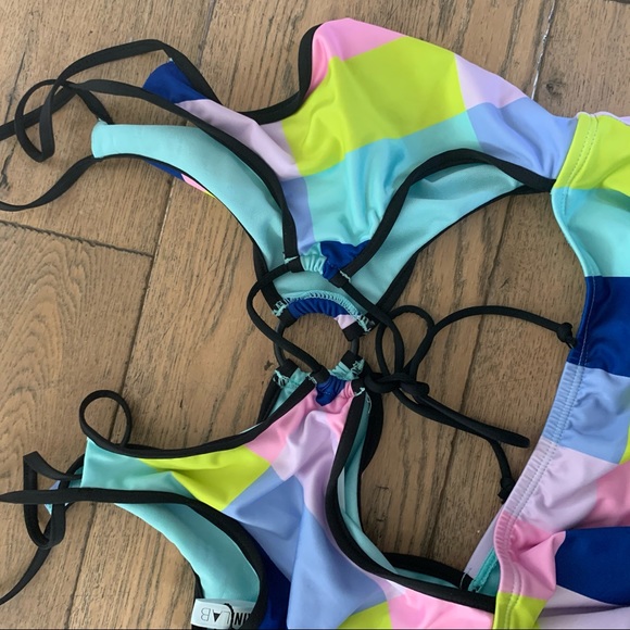 BIKINI LAB Color Block Cutout One Piece swimsuit - Picture 3 of 4